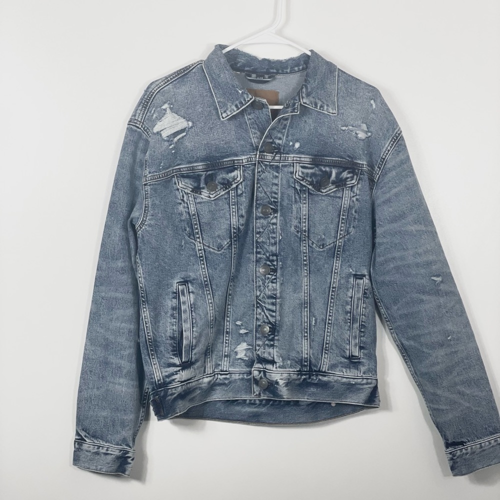 Men’s American Eagle NWT distressed denim jacket small